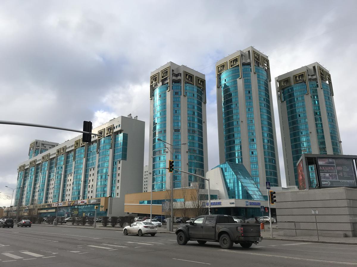Apartments Near Bayterek Astana Eksteriør billede